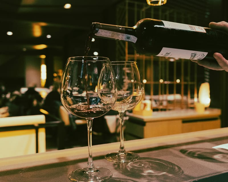 San Sebastian: Private Walking Tour with Pintxo and Drink - Discovering La Concha Beach and Its Cultural Significance