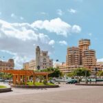 Santa Cruz de Tenerife: walking tour with an expert local guide - Visiting Santa Cruzs Historic Market and Cultural Landmarks