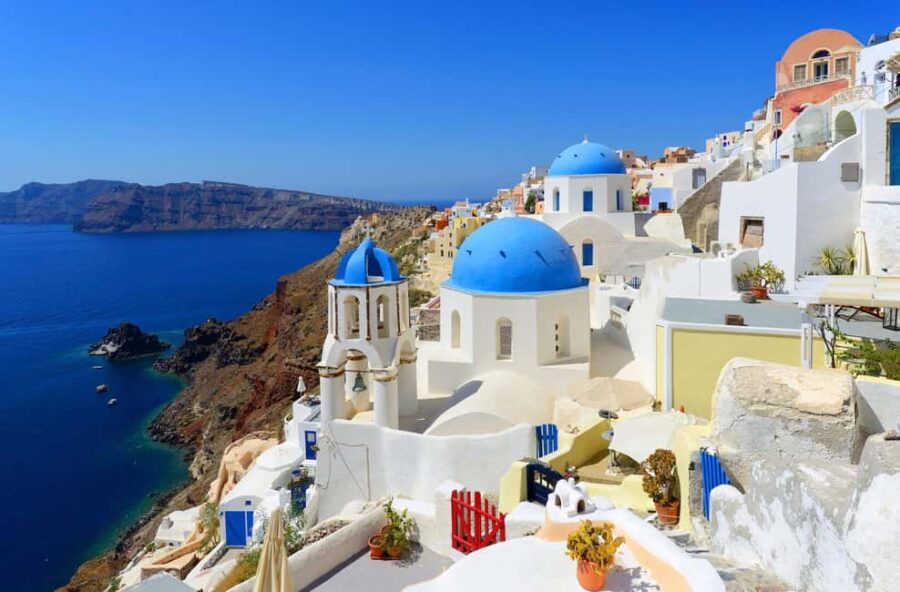 Santorini: 4-Hour Private Chauffeur Custom Tour - Visiting Oia: The Most Photographed Village of Santorini