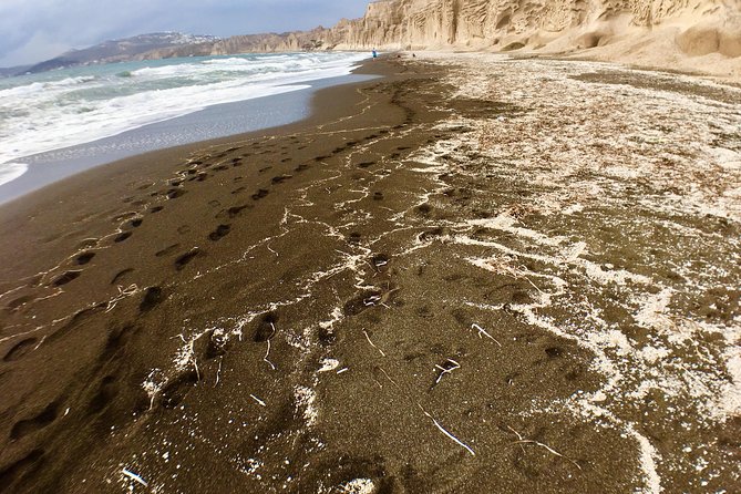 Santorini 5 Hour Custom Private Sightseeing Tour - Visiting Oia: The Iconic Village with Blue Domed Churches