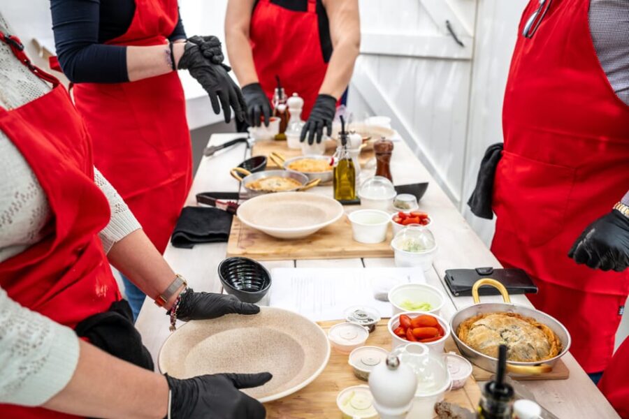 Santorini: Cooking Class with Lunch and Wine Tasting - Face the Santorini Vineyards During Your Cooking Experience