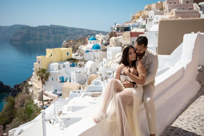 Santorini couple photoshoot with 50 edited photos! - Personalized Photoshoot with an Experienced Photographer