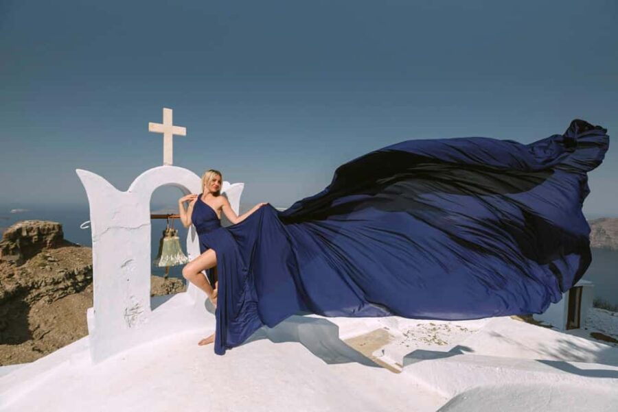 Santorini: Flying Dress with Photos & Video Reel - Choosing the Best Photoshoot Spots in Santorini