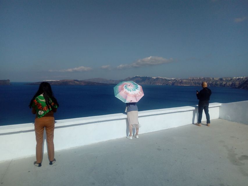 Santorini: Half-Day Sightseeing Tour with Hotel Pickup - Meeting and Starting Your Santorini Adventure