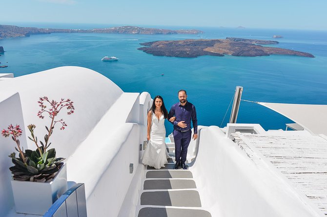 Santorini Private One Hour Photoshoot - The Photographer’s Role and Style