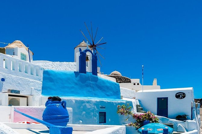 Santorini Private Sightseeing Tour - Visiting Oia’s Iconic Main Street