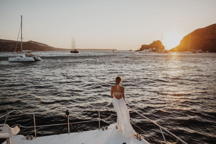 Santorini Proposal: A Luxury Photoshoot for Your Yes! Moment - Unique Locations for Your Proposal in Santorini