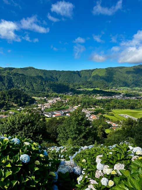 São Miguel: Furnas Half-Day Tour - Santa Iria Viewpoint Offers Breathtaking Coastline Views