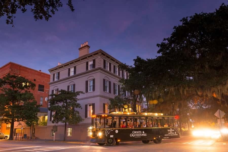 Savannah: Ghost Town Trolley Tour - Starting Point at Simply Savannah Trolley Depot