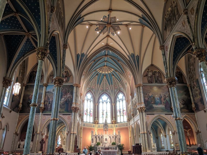 Savannah: Historic District, Islands & more VIP Private Tour - Discover Forsyth Park and Victorian District Architecture