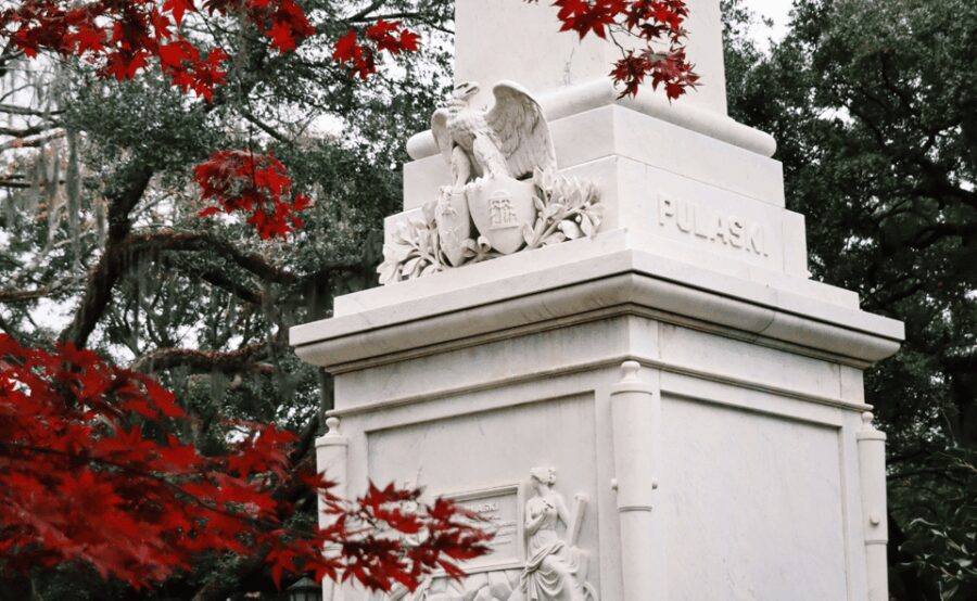 Savannah: History Walking Tour - Starting Point: Chippewa Square and the Meeting with Sarah