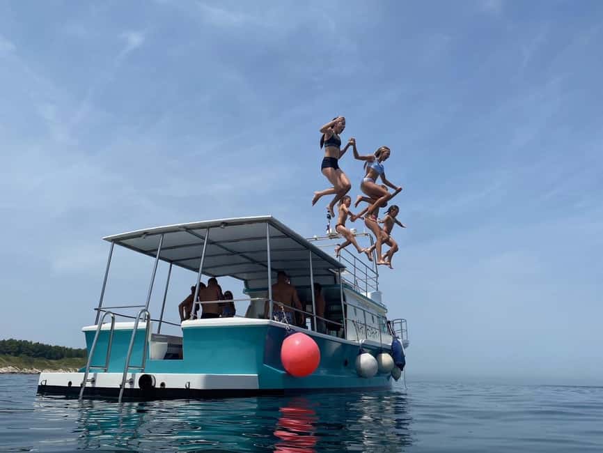 Savudrija: Private Sunset Dolphin-Watching Boat Tour - Scenic Sailing Along Croatia’s Coastline