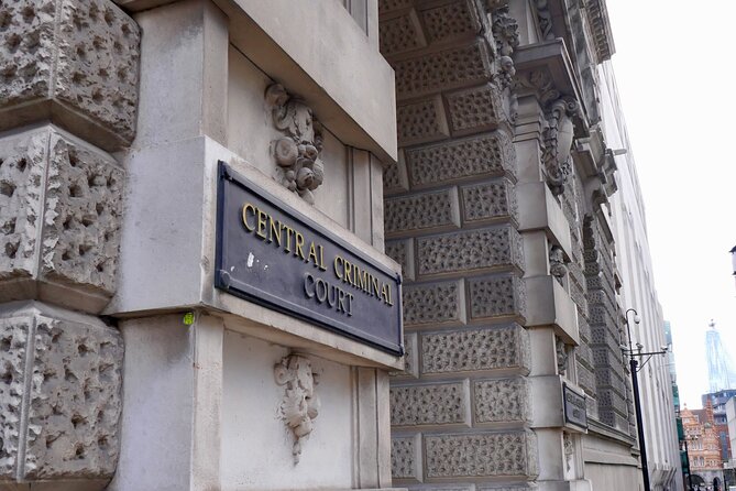 Scandalous Square Mile - Guided Walking Tour in City of London - Exploring the Hidden History of Finsbury Circus Gardens