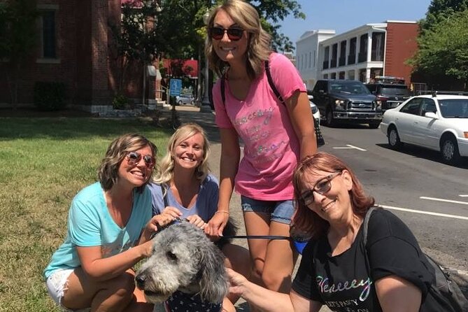 Scavenger Hunt Adventure in Allentown - The Scenic and Urban Highlights of the Quest