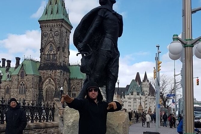 Scavenger Hunt Adventure in Ottawa by Crazy Dash - How the App Guides You Through Ottawas Sights
