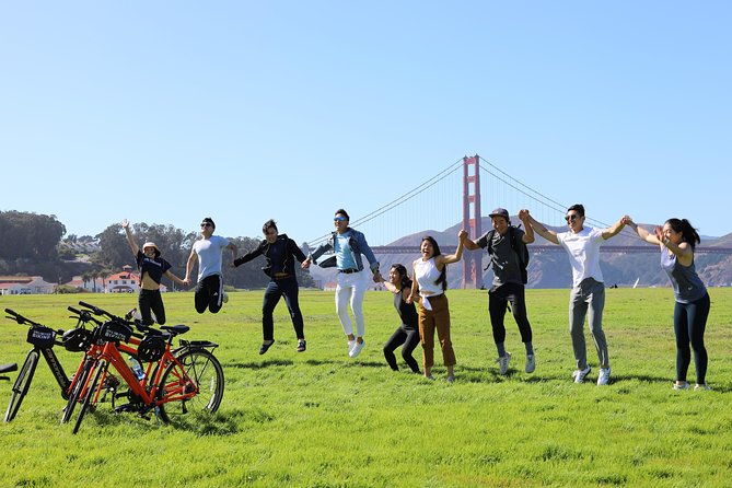 Scenic Golden Gate Bridge Bike Tour - Exploring the Marin Headlands and the Golden Gate Bridge