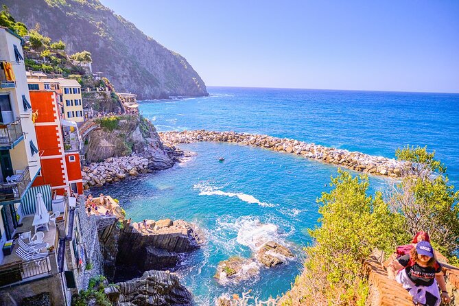 Scent of the Sea: Cinque Terre Park Full Day Trip from Florence - Reaching Cinque Terre: From La Spezia to the Villages