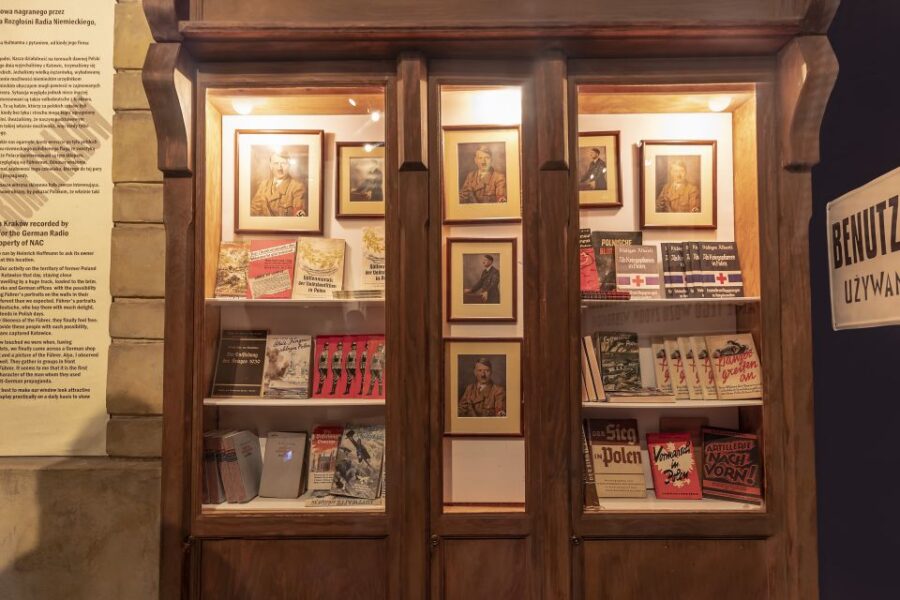 Schindler's Factory Guided Tour - Visiting Oskar Schindler’s Enamel Factory in Krakow