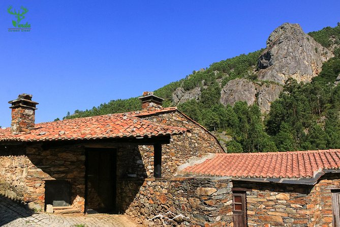 Schist Villages at Lousa Mountain - Passing by Casal Novo and Visiting Gondramaz