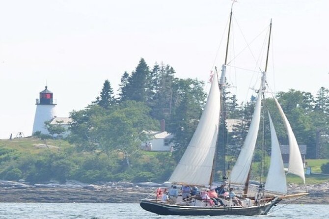 Schooner Applejack 2-Hour Day Sail from Boothbay Harbor - The Route: A Scenic Passage Past Iconic Lighthouses and Islands