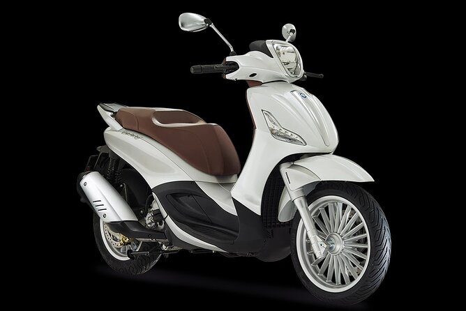 Scooter Rental 300cc - Starting at Sorrento’s Corso Italia for Convenience
