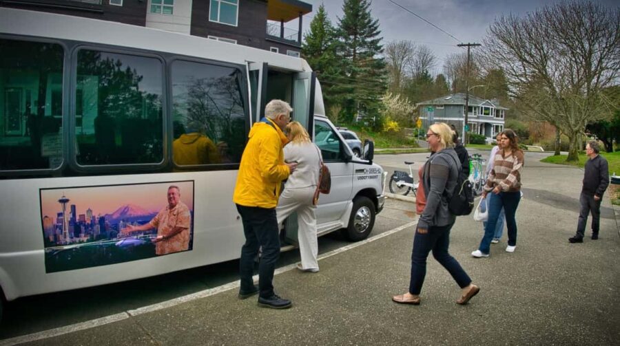 Seattle: City Highlights Tour - Starting Point at MoPop in Downtown Seattle