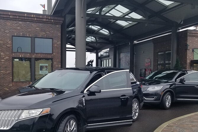 Seattle Cruise Port and Downtown Hotel One Way Transfers - Vehicles Tailored to Your Group Size and Needs