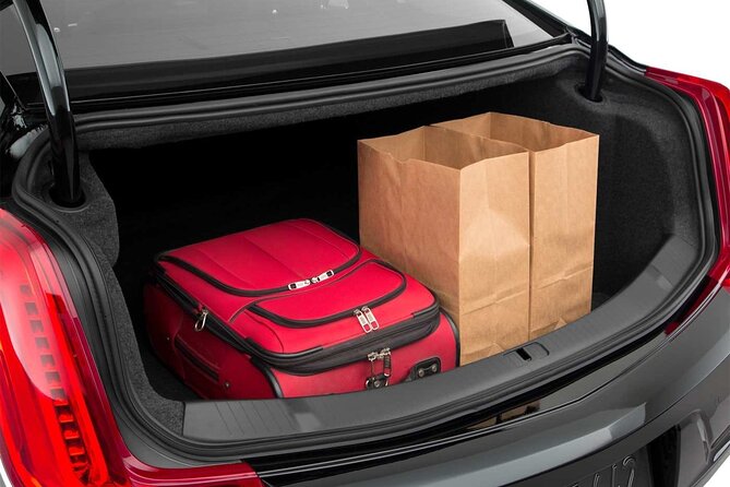 Sedan Departure Transfer San Diego to San Diego Airport SAN - Pick-Up Location at San Diego International Airport