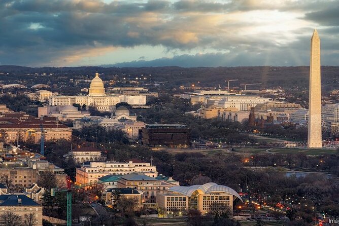 Self Guided 4 Hours Walking Tour of Downtown Washington DC - Exploring the Historic White House Connection at New York Avenue Presbyterian Church