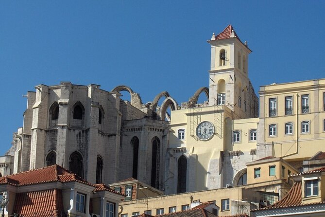 Self-Guided Adventure Hunt: Princes, Poets,Playwrights&Promenades - The Role-Based Photo Challenges and Their Fun Impact