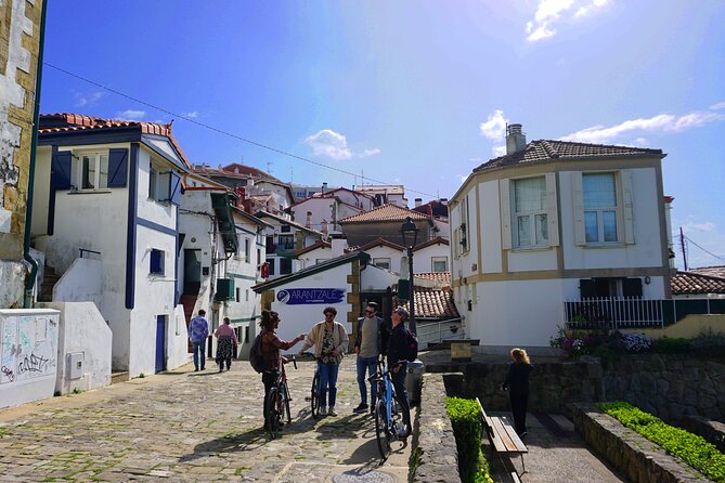 Self Guided Bike Tour in Getxo (Scenic Bilbao's Seaside) - Starting Point at Kasino Plaza in Getxo