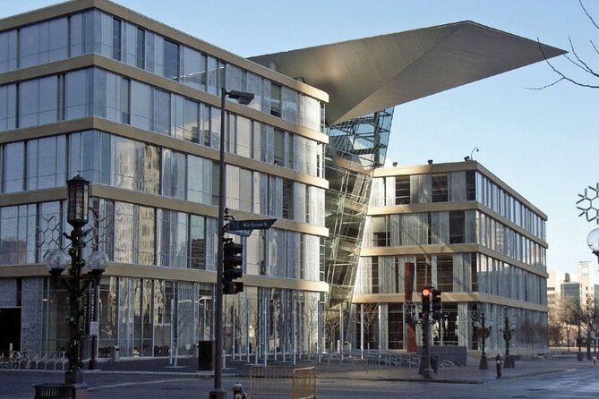 Self-Guided Scavenger Hunt: Around Downtown Minneapolis - Starting Point at 350 S 5th St, Minneapolis