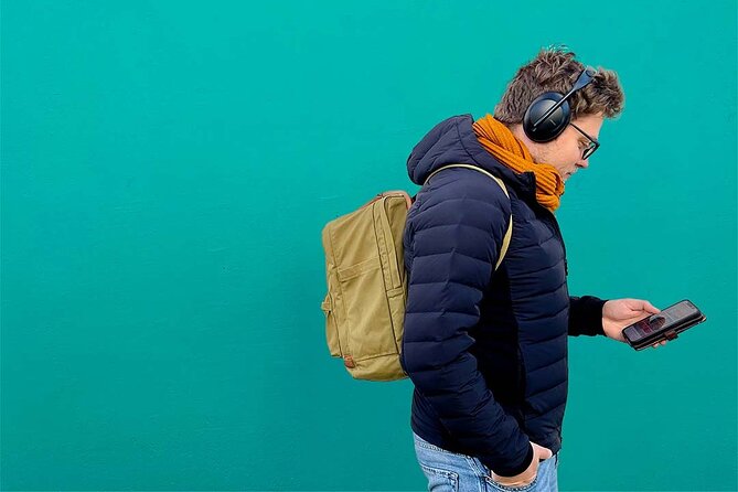 Self-guided Tour Rebellion in Klaksvik in the 1950ies - Discovering Key Locations: The Yellow Doctors House and the Old Monopoly Store