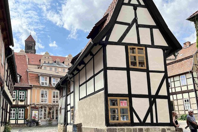 Self-Guided Walk Around Quedlinburg's Timber-Framed Houses - Exploring Quedlinburg’s Gothic Town Hall and Medieval Shoemaker Court