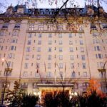 Self-Guided Winnipeg Scavenger Hunt: At The Heart of Canada - Starting Point at Granite Way in Winnipeg