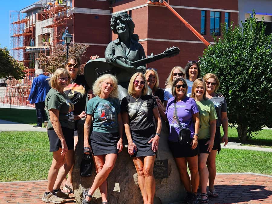 Sevierville: Highlights of Sevierville w/ stop at Buc-ee's - Meeting Point and Logistics at Publix Super Market