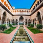 Seville: Cathedral, Giralda, and Alcazar Guided Tour - Starting Point at Plaza del Triunfo in Seville