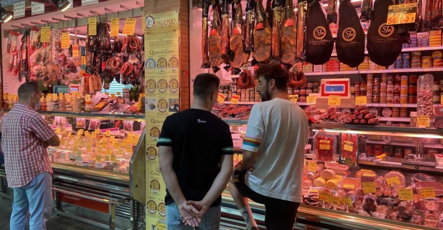 Seville: Flavors of Andalucía Guided Food Tour with Tastings - Starting Point at Triana Bridge and Meeting the Guide