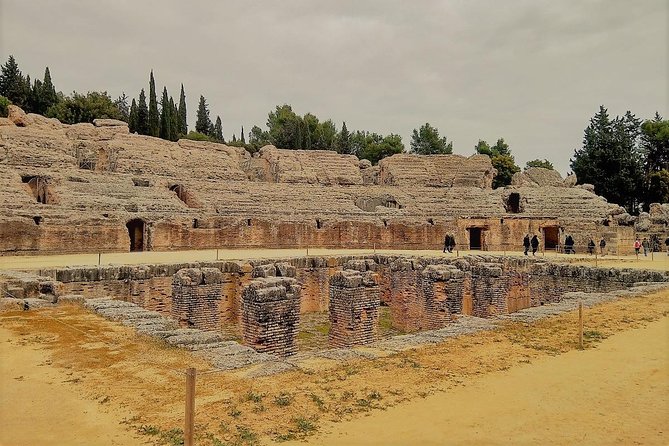 Seville: Games of Thrones and Roman Empire Italica Tour - The Roman Amphitheater: A Majestic Cultural Landmark
