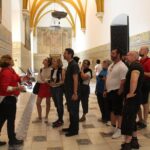 Seville Highlights: Private Family Guided Tour - Explore Seville’s Grand Cathedral and the Tomb of Columbus