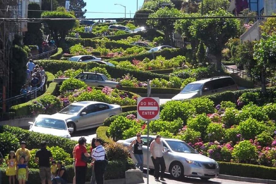 SF: Golden Gate Bridge and Fisherman's Wharf Day Trip - Starting the Day at the Golden Gate Bridge for Stunning Photos