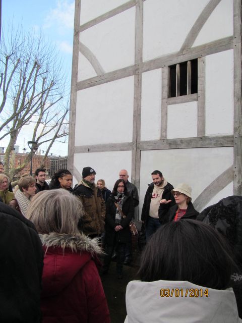 Shakespeare in London Private Tour - The Starting Point at the Globe Theatre on South Bank