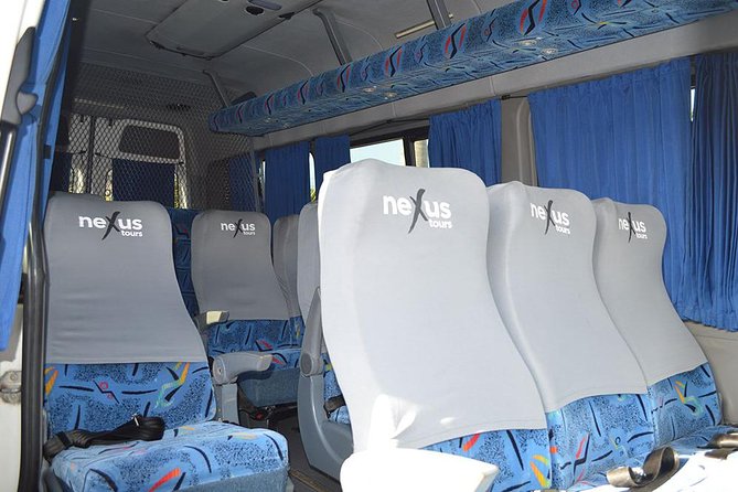 Shared Arrival Transfer: Los Cabos International Airport to Hotel - The Comfort and Convenience of the Air-Conditioned Minivan