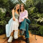 Shared Jungle Dreams Insta-Walk Photoshoot - Professional Guidance for Natural, Flattering Poses