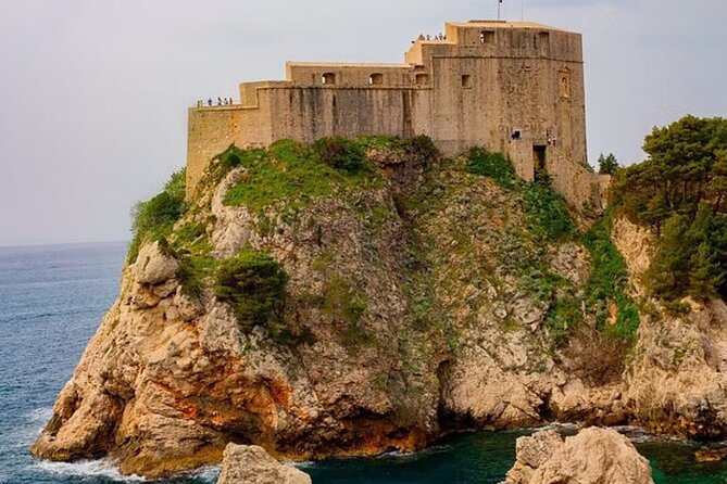 Shared Sightseeing Cruise Tour Visit to Dubrovnik - Lovrijenac Fortress from a Seaside Perspective