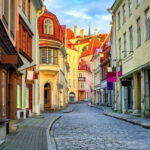 Shore Excursion in Tallin - Discovering Toompea Castle and Its Historic Significance