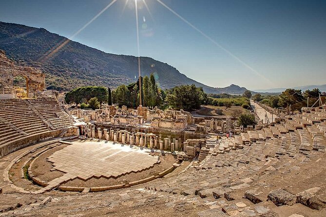 Shore Excursions | Luxury Ephesus Tour from Kusadasi Port - Visiting the Ephesus Museum: A Quick Intro to Ancient Artifacts