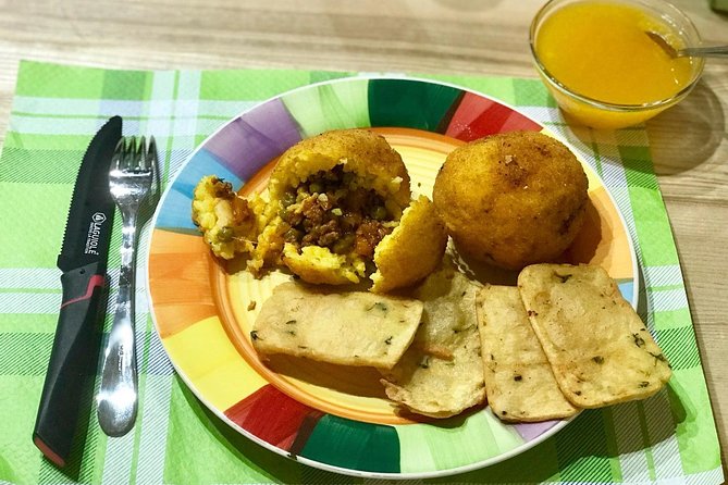 Sicilian Cooking Class : Street and More - The Role of Guides and Translators in the Class