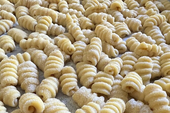 Sicilian Homemade Pasta Class, Wine Tasting & Dinner in Palermo - Tailoring the Menu to the Season and Your Tastes