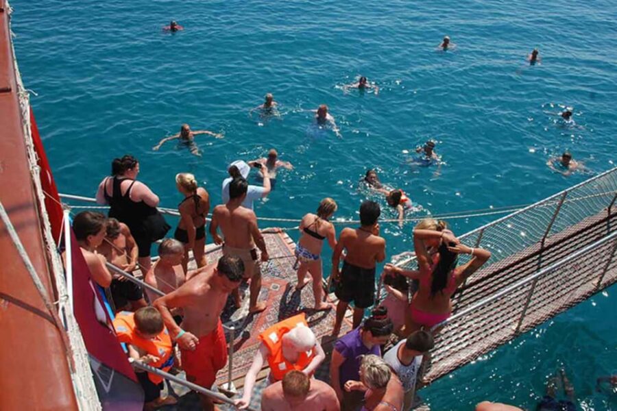 Side: Dolphin Island Boat Tour, Lunch, Sotf Drinks& Swimming - The 45-Minute Manavgat River Cruise Experience